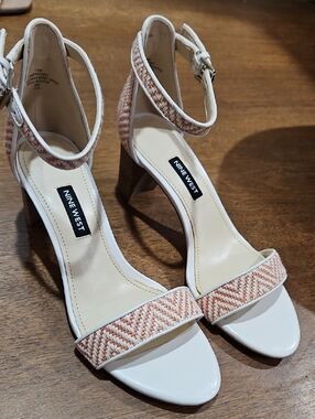 Nine West White and Coral Patterned Ankle-Strap Heels
